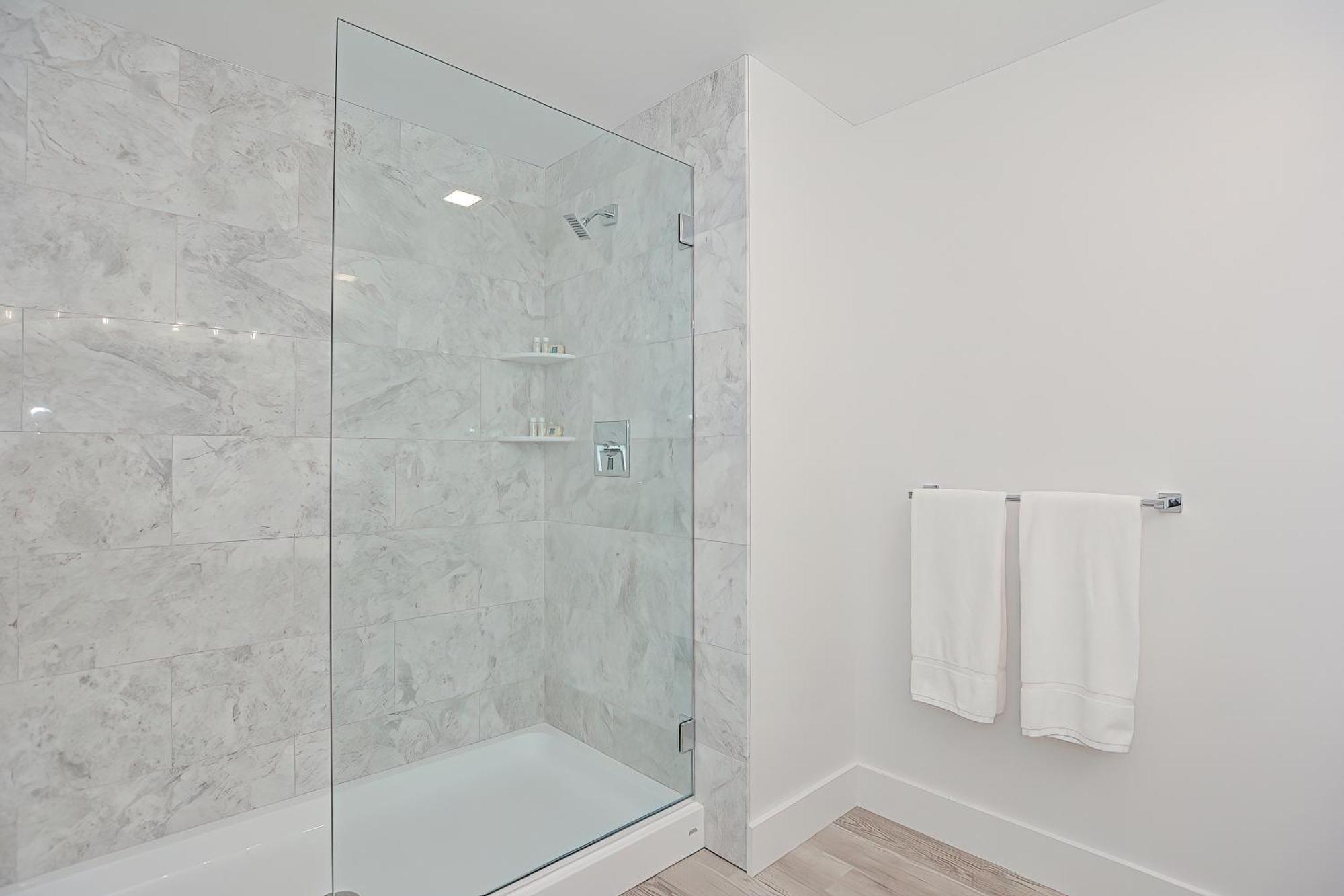 Thomas Sea Suites At Harbourtown Plymouth Oda fotoğraf