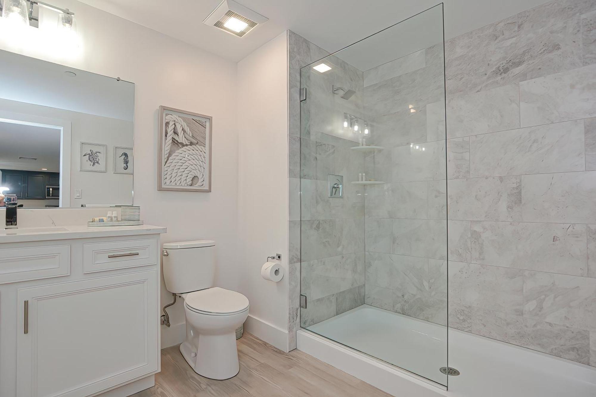 Thomas Sea Suites At Harbourtown Plymouth Oda fotoğraf